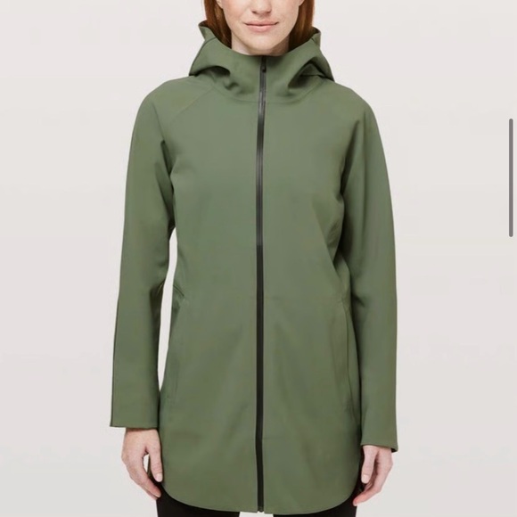lululemon athletica Jackets & Blazers - Lululemon Glyde Along Softshell Jacket
Women's 6 Rain Coat Green Hooded Full Zip